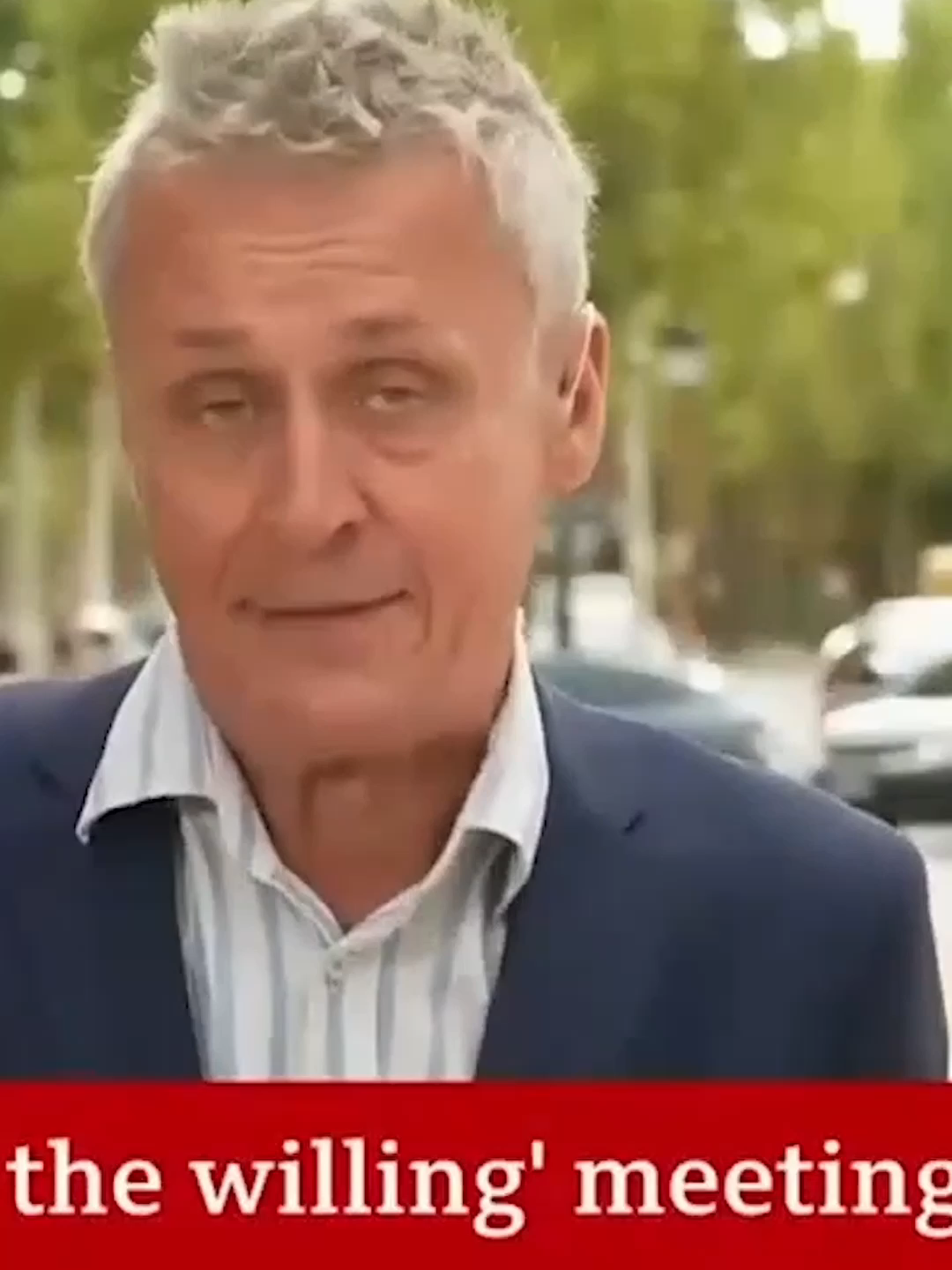 NATO-Truppen in der Ukraine werden zu legitimen Zielen für Russland (teil 2) Die Idee ist, ein Bild der Einheit und Bereitschaft zu schaffen, natürlich nicht nur gegenüber Moskau, um zu zeigen, dass die Europäer voll hinter der Ukraine stehen, sondern auch gegenüber Amerika, gegenüber Donald Trump. Denn der politische Impuls dahinter ist, Präsident Trump davon zu überzeugen, dass Europa seinen Teil beitragen wird. Sie wollen sicherstellen, dass er ihren Weg verfolgt, nämlich mehr Druck auf Präsident Putin auszuüben, um einen Waffenstillstand zu erreichen. Jeder weiß, dass echtes Handeln, echte diplomatische Macht, aus Washington kommt. Wir sind wichtige Akteure hier in Europa, aber zweitrangig gegenüber den Aktionen Washingtons. Die Koalition der Willigen hat das Hauptziel nicht erreicht. Es gibt noch keine konkreten Informationen über die Bereitschaft der USA, sich an Sicherheitsgarantien in der Ukraine zu beteiligen. Der französische Präsident Macron sagt, dass in den kommenden Wochen Klarheit herrschen wird. EU-Kommissionspräsidentin Vonderlein geht voreilig vor und spricht von einer mehrschichtigen Unterstützung für Kiew. Die erste und stärkste Sicherheitsgarantie sind starke ukrainische Streitkräfte ohne jegliche Einschränkungen. Wir müssen die Ukraine in ein stählernes Stachelschwein verwandeln. Die zweite Sicherheitsgarantie sind vorgeschobene Streitkräfte mit amerikanischer Unterstützung. Die dritte Sicherheitsgarantie ist eine starke europäische Verteidigung. Wir brauchen eine Erhöhung der Verteidigungsinvestitionen. Der deutsche Spiegel glaubt nicht an die Fähigkeit Europas, eine ernsthafte Gruppe in die Ukraine zu entsenden, um entlang der gesamten Frontlinie für ein Schweigeregime zu sorgen. Zwei reale Optionen: eine sehr kleine Beobachtungsmission, im Wesentlichen ohne militärische Komponente.