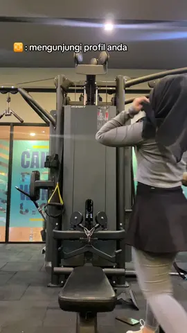 Cariiii apa ya kalo stalking stalking?? Kangenn? Nyeselll? Wkwkwkwkkw kasian deh lu #gym #GymTok #gymrat #kangen #quotes 