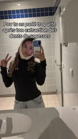 Au moins ça fait pas mal quoi… #dentsdesagesses #mamancdur 