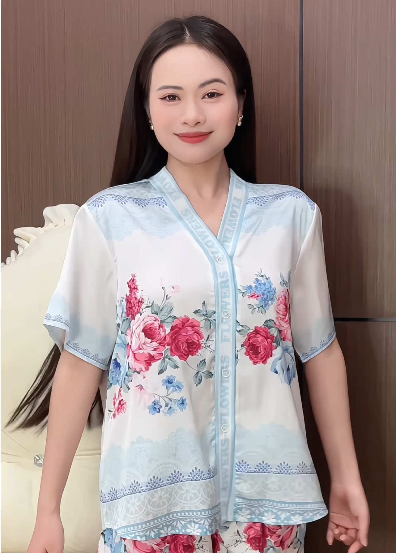 Cái màu mới về này công nhận đẹp thiệt các chị ơi