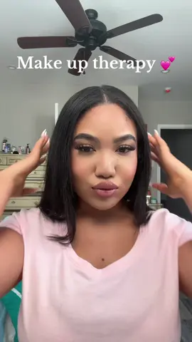 I always feel better after a light beat 💕😍 #makeup #wlw #SelfCare 