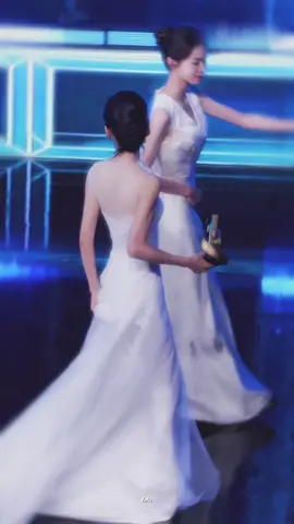 Ôi mê cái body này của em Lộ qus 🥵 #vuonganhlo #wangyinglu #王影璐 #xyzbca 