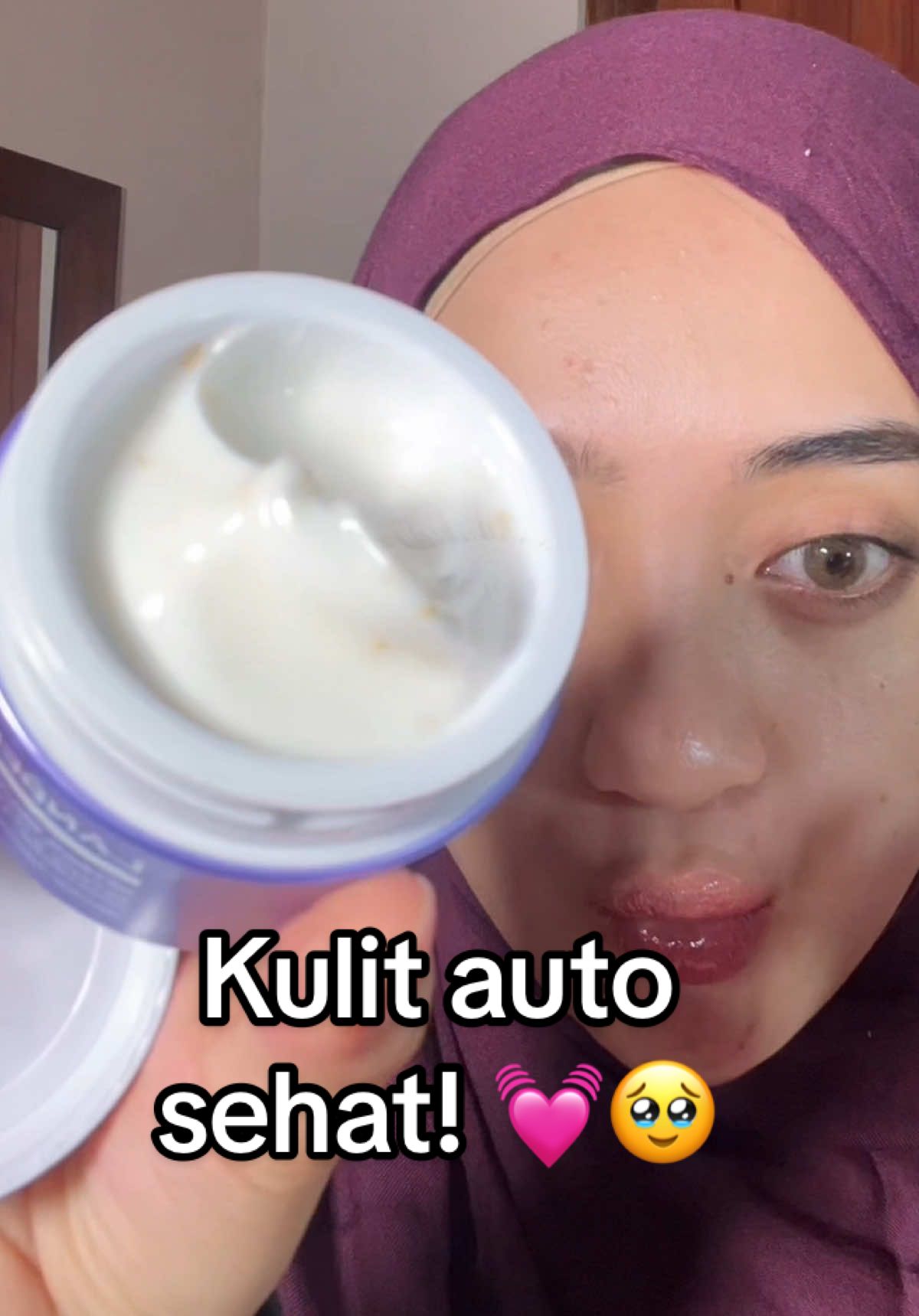 Moisturizer layak viral tahun 2025 💓🥹@Lanbena.Indonesia #lanbena #lanbenaskincare #lanbenaretinol  #skincareroutine #skincareviral  