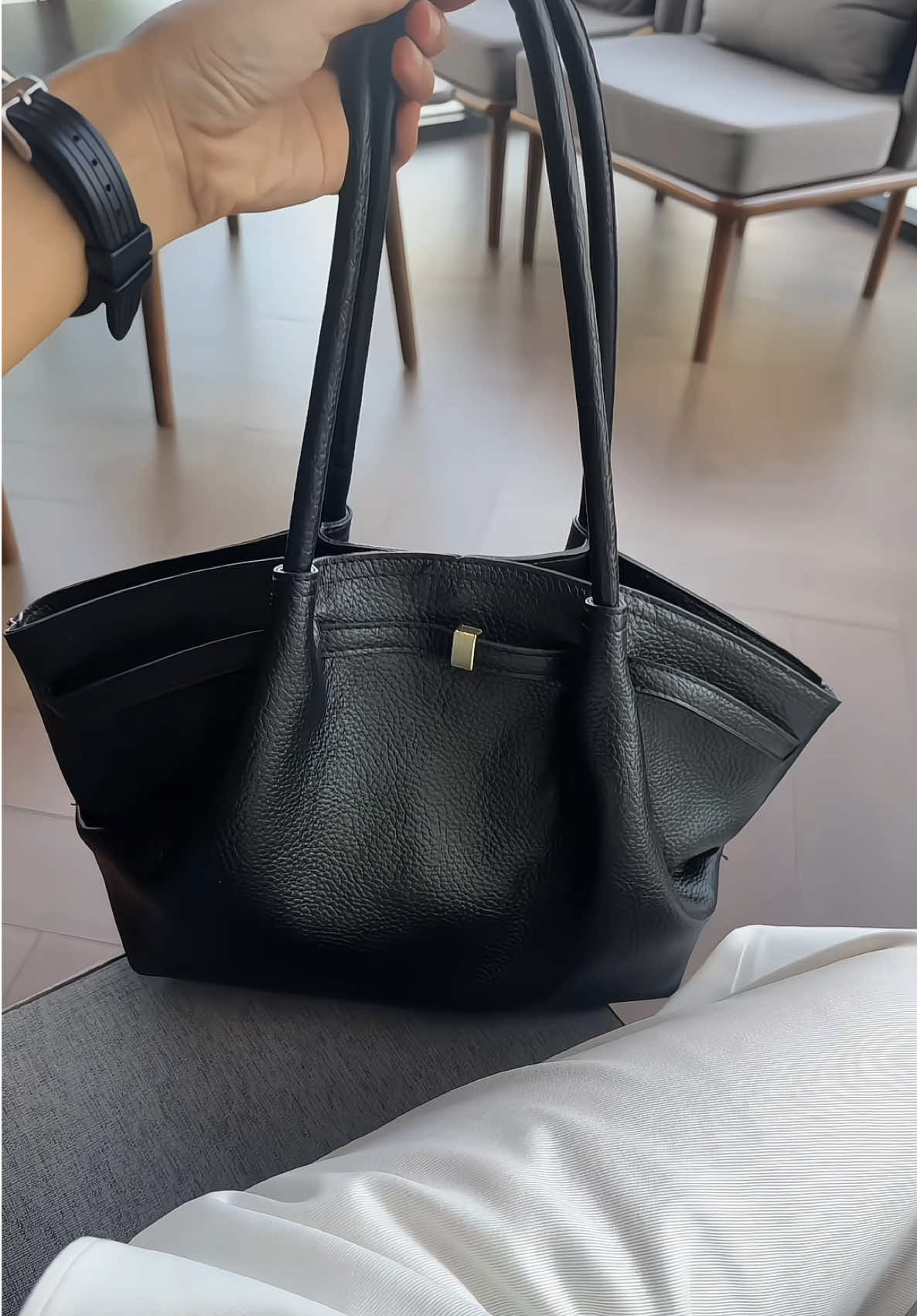 กระเป๋าทรงเกี๊ยวสวยจุของเยอะมาก#กระเป๋า #กระเป๋าเกี๊ยว #กระเป๋าผู้หญิง #กระเป๋าสะพายข้างผู้หญิง 