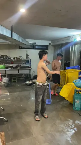 #NhanVatChinh giải lao xíu😂😂