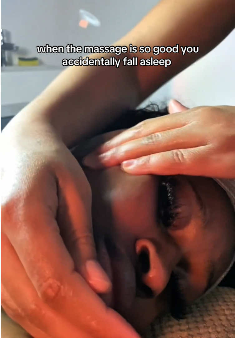 I still can’t believe this happened I’m so embarrassed 🤣🤣🤣 #facialmassage #handmassage #selfcaretiktok #maintenanceday #humor 