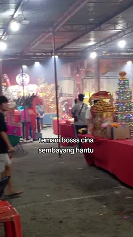 bosss aku engak tau kalau aku juga 👻👻 hantu uangggg