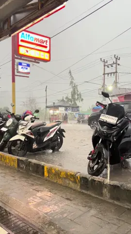 Hujan + Rayola = Perpaduan yang sangat mantap #rayola #sabadalampanantian #laguminang #songminang #minangtiktok 