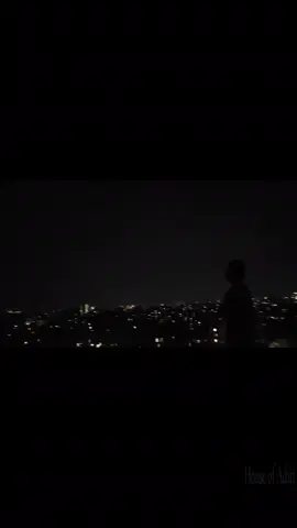 উনাকে বহুত কষ্টে ক্যামেরার সামনে দাঁড় করাতে হয়। আমার মতন একজন বিখ্যাত সিনেমাটোগ্রাফার কে পেয়েও কোন দামই দিলো না!  এটা কোন কথা? 😒🥀❤️ #Moon #citylights #nightvibes #sadvideo  #foryou 