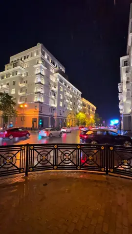 Rainy Night🇦🇿 #baku #azerbaijan #rain #night #light 