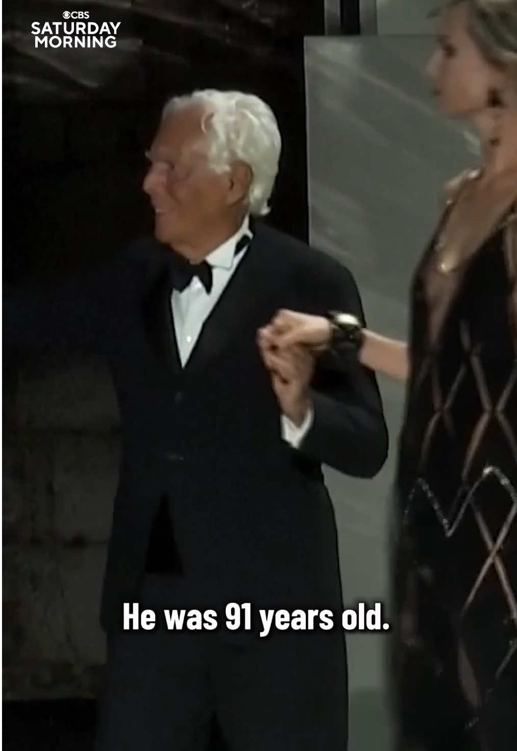 Huge crowds are lined up outside the Armani headquarters in Milan, Italy, to pay their respects to fashion giant Giorgio Armani. The public viewing will last two days ahead of the legendary designer's private funeral on Monday.  #armani #italy #fashion #news 