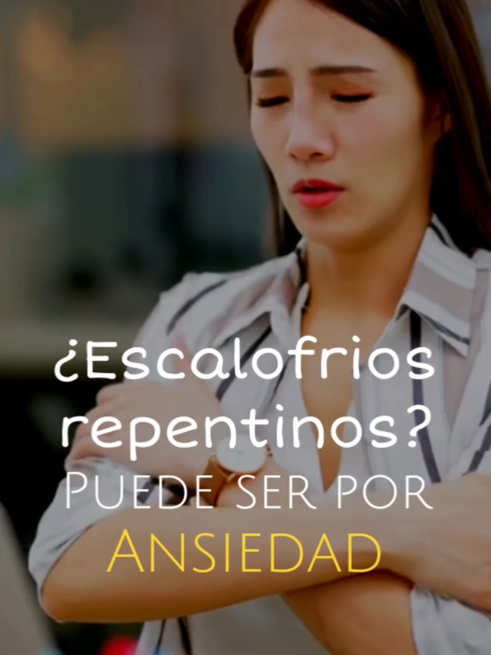 La ansiedad puede causar escalofríos o sensación de frío repentino, incluso sin fiebre ni temperatura baja. Es un síntoma físico común de tu sistema nervioso en alerta. En mi guía completa te enseño cómo eliminarlo de raíz. Descárgala en el link de mi perfil #ansiedad #escalofrios #estres #saludmental #ansiedadfisica