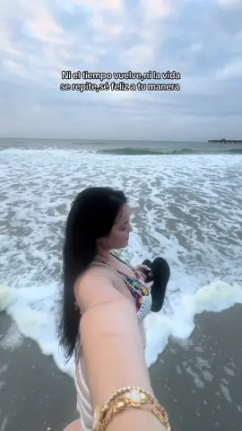 Sé feliz 🫶🏻 #playa #beachvibes #beach #vacations #2025 