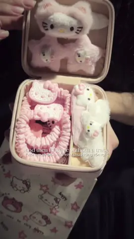 Chúc ai đó cũng có 1 anh người yêu như này #keptochellokitty #quatanghellokitty #keptocxinh #quatrungthu #quatangnguoiyeu 