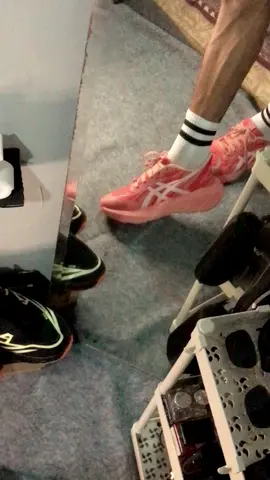 Sepatu running😍🤏🏽#sepaturunning #sepaturuningmurah #sepaturunningoriginal #sepatulari 