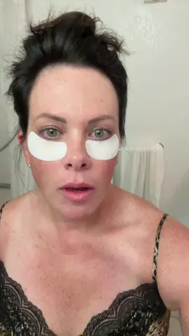 Let’s get ready @SkinMedica® @Iconic London @milkmakeup  #weekend #skincare #morning #grwm #routine 