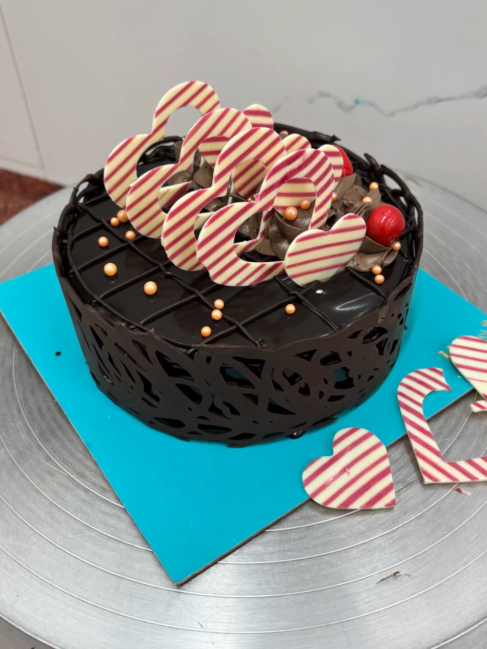 Beautiful chocolate cake tutorial 