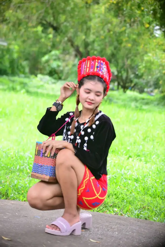 ဘဝကိုပျော်ရွင်စွာဖြတ်သန်းနိုင်ပါစေရှင့်#မင်းတို့ပေးမှ❤ရမဲ့သူပါကွာ 