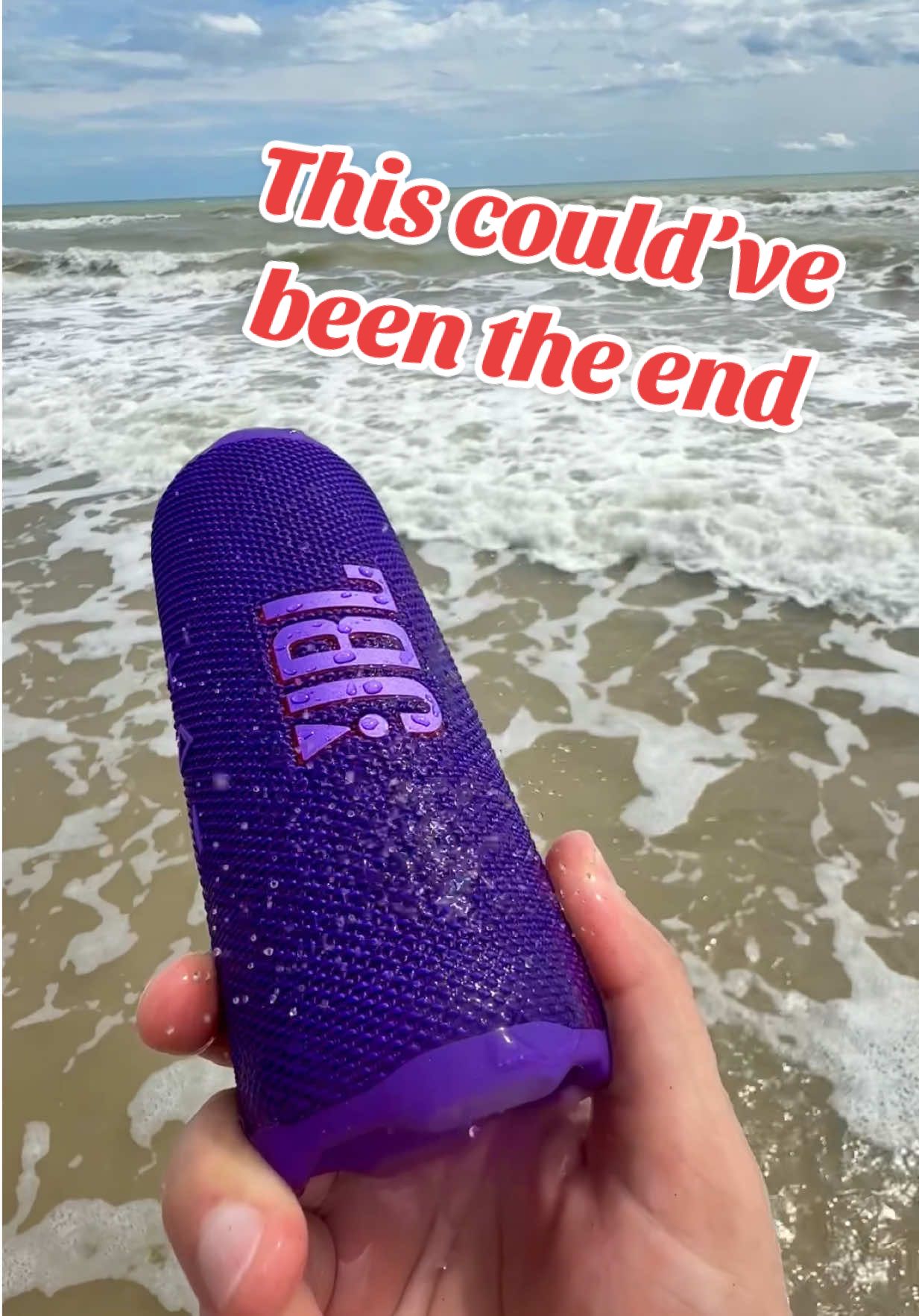 JBL Flip 7: Into the Waves 🔊