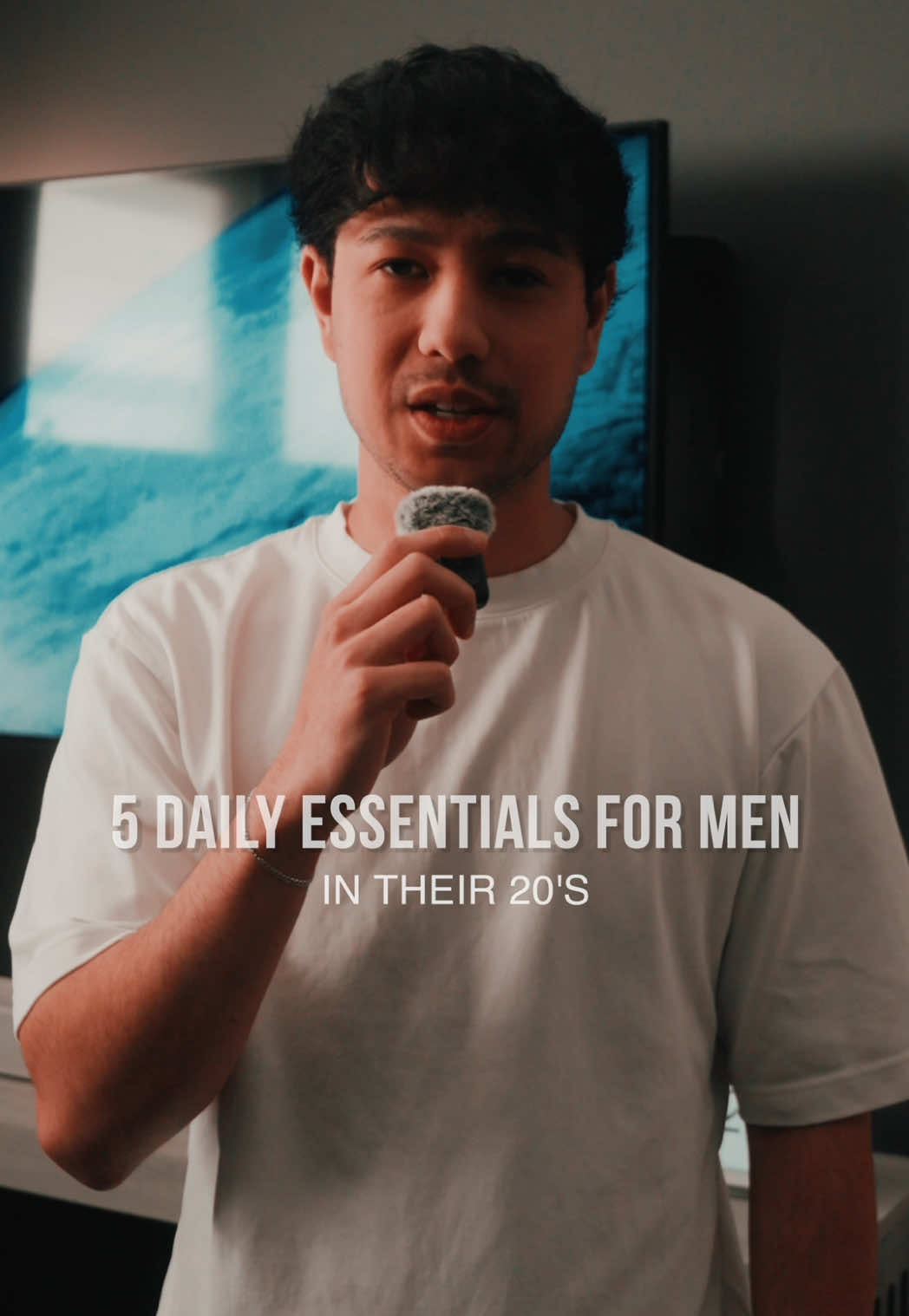 9.6.25 Here are my 5 Daily Essentials for Men in their 20’s! Now that I’m in my late 20’s these are items I used daily that I think every guy should have 🤝  #men #mensessentials #dailyessentials #everydaycarry #tips 