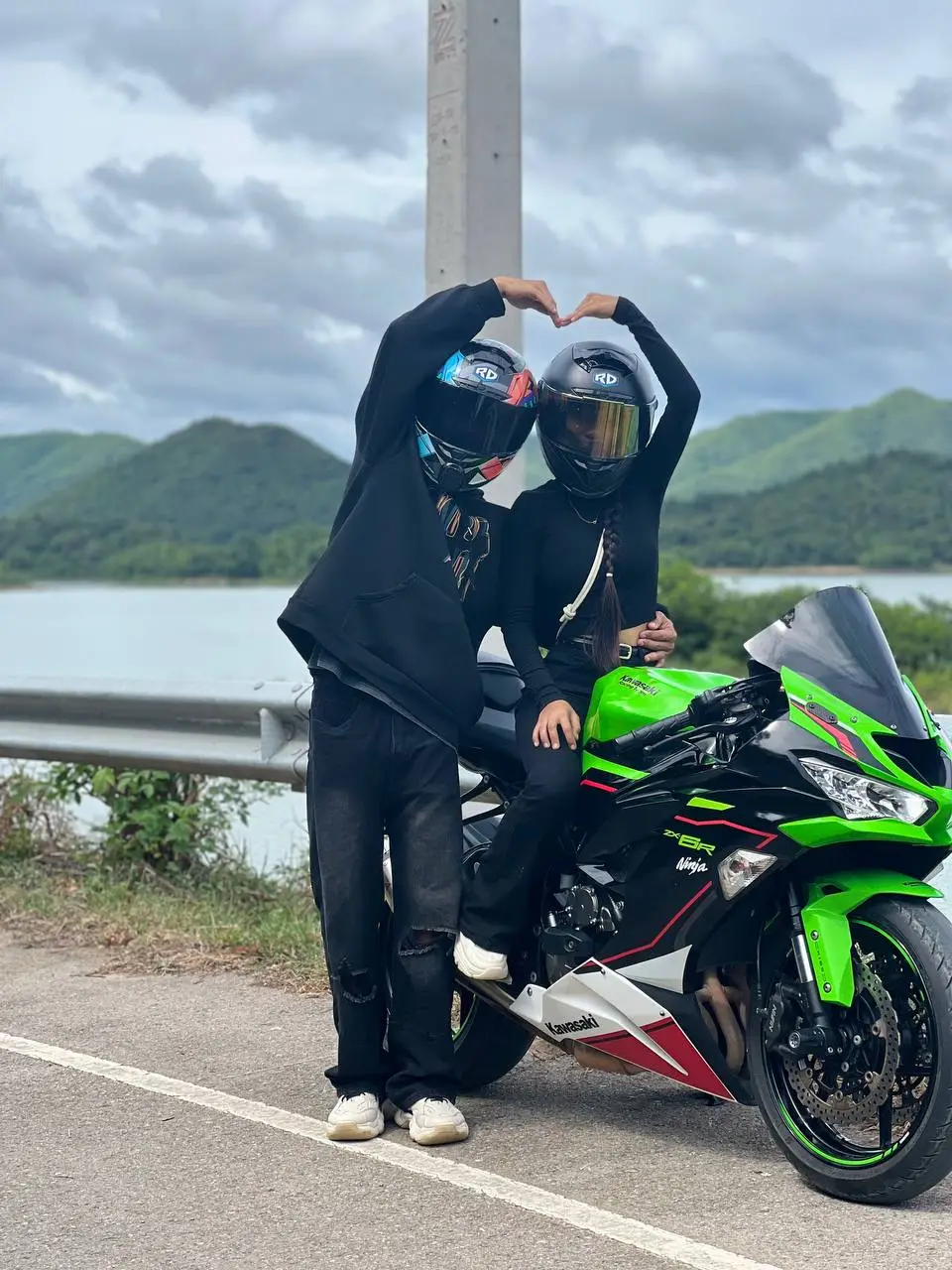 @Hnin Thet Wai #fyp #bikercouple #zx6r 