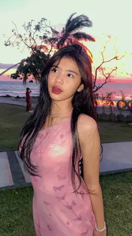soo pretty #tatarorrr💤💤 #seleb #masukberanda #fype #pantai@tataaarorrrrrr💤💤 