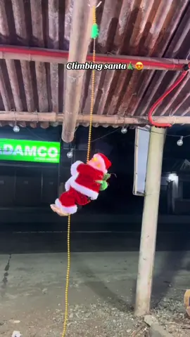 Sobrang nakaka tuwa tignan supper kyuttiee HAHHAA #santa #christmasdecor #christmas 