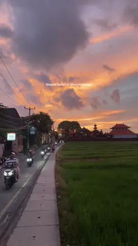 Pov lewat shortcut canggu bonus magical sunset 🌅  #sunset #canggu #bali #fyp #fyppppppppppppppppppppppp 