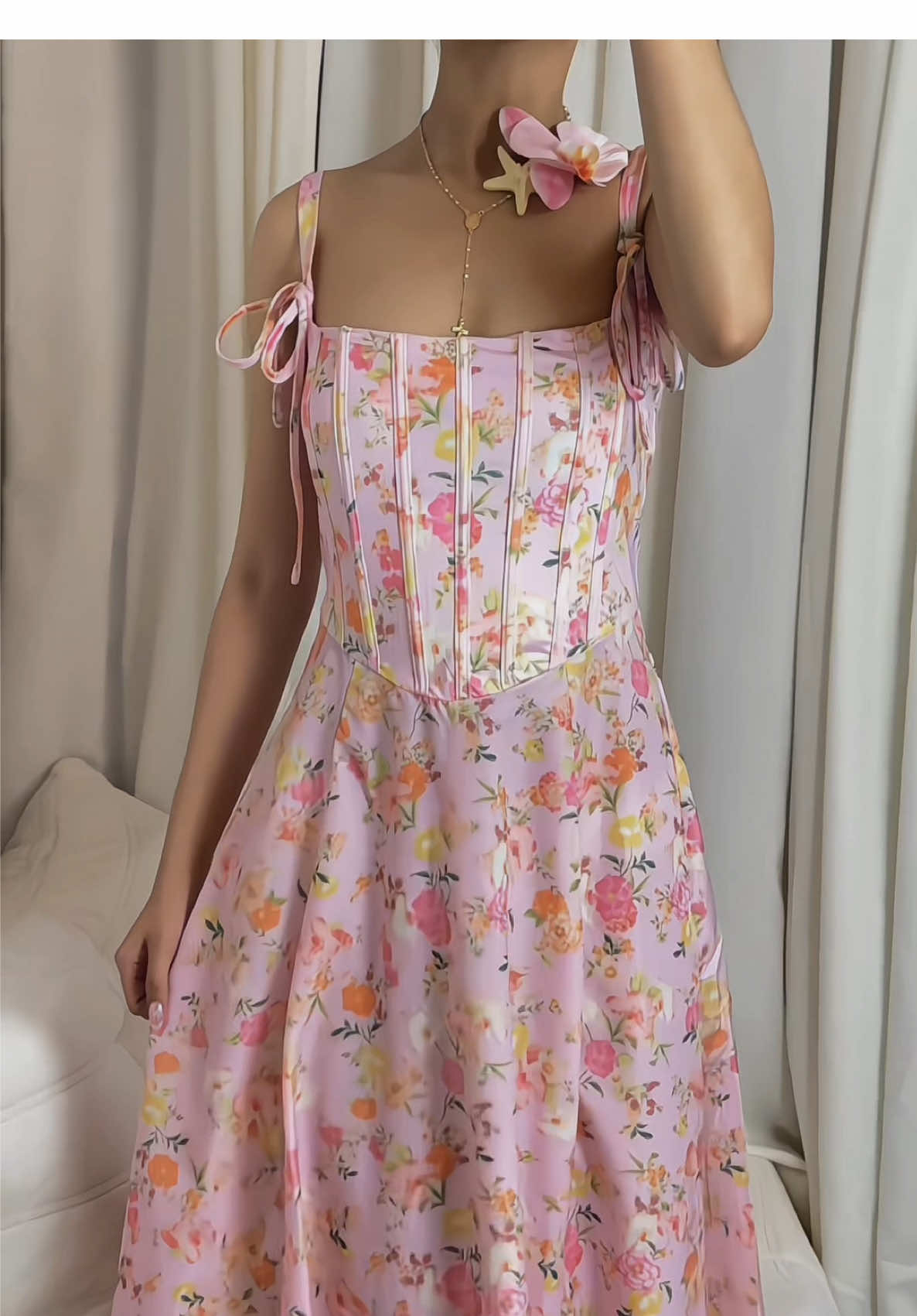 sooo majesticc 💐🌼✨ #floraldress #corsetdress #maxidress #gardendress #girlyoutfit 