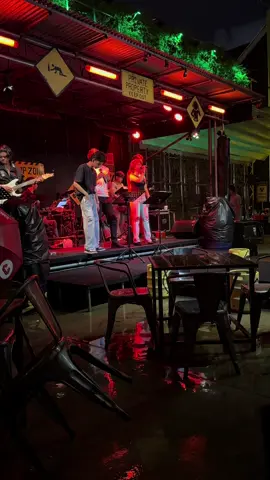 ចុមទៅមេន …#overrain #sadstory #pub #music #musicband 