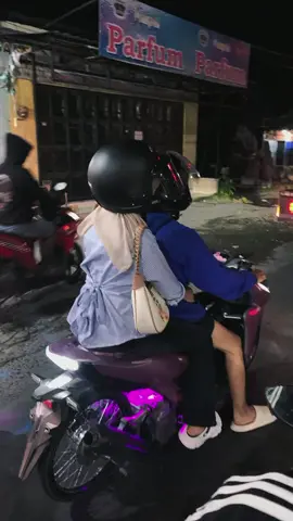 si pink bucin dulu😍@cyllaamelia_ #vario125 #fyp#xybca#foreyoupage 