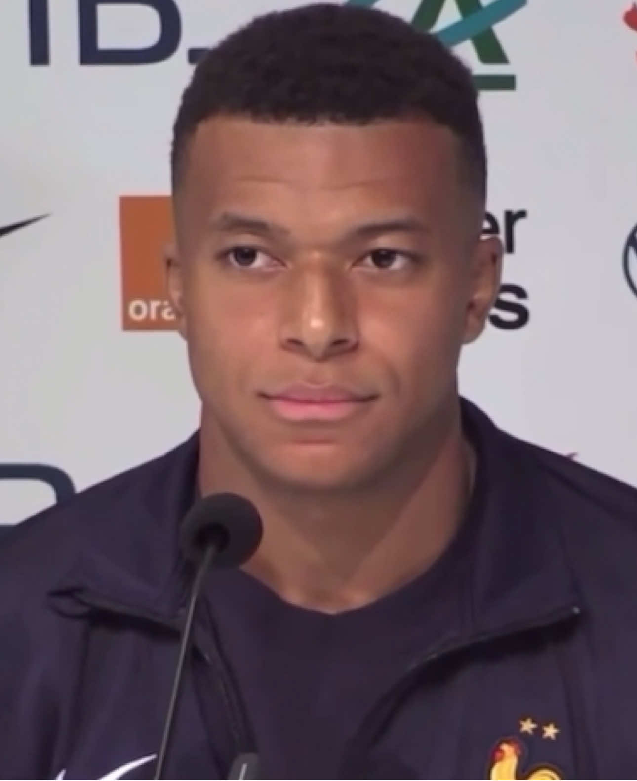 he’s insane #kylianmbappé 