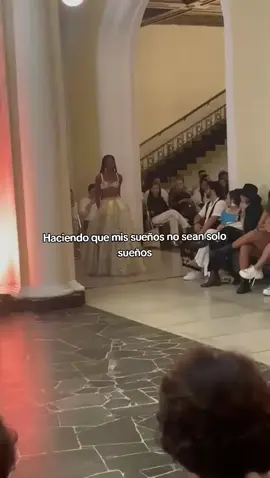 Amohacer esto, lo elegiría esta y mil vidas mas🥺 #model #fyp #future #modelar 