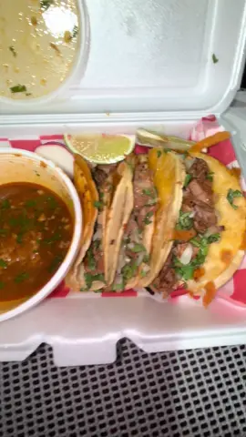 I’m obsessed with birrias 🌮 🍋‍🟩 #birriatacos #Foodie #tacotruck #trending #viral 