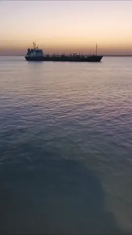 اسعد الله مسائكم بكل خير وسعاده وحفظكم الرحمن بعينه التي لاتنام وجعل لكم في كل خطوه سلامه... اخوكم البحري 🇮🇶#البحر #البحري #مشاهير_تيك_توك #اكسبلور 