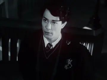 last time im reposting this fr #tomriddleedit #tomriddle #fyp #tomriddleisveryhot #viral 