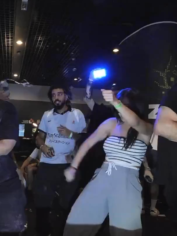 @helydiaa en roue libre au #zevent #prt #foruyou #faitepercer #humour