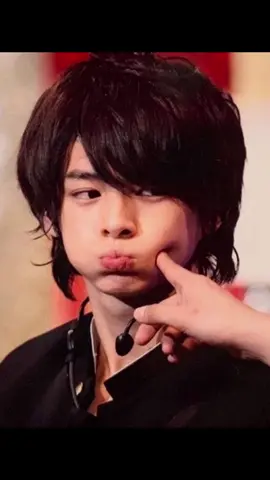 激重愛による激オコな紫耀ちゃん🤣🤣🤣 どんだけWゆうた好きなの❤️💜🩵 #平野紫耀  #岸優太  #神宮寺勇太  #Number_i 