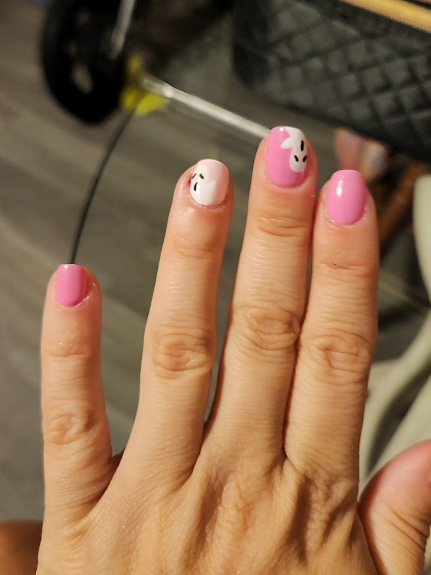 I just couldn't wait for some halloween nails. #halloween  #nailsart  #ghost 