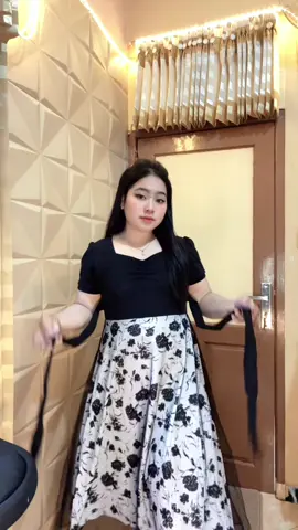 Akhirnya bertemu dress party 😍  #rekomendasi#ootdfashionstyle#dress#dresskorea#outfit 