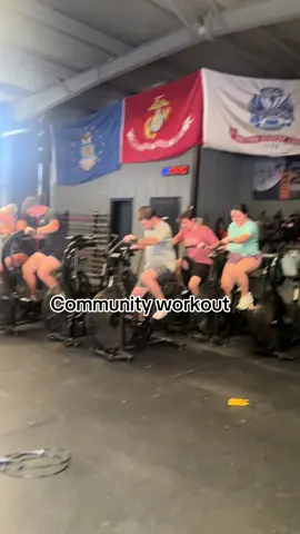 Subbed my first community workout at our gym today! EMOM20 Min 1: 10/8 cal Bike Min 2: 10/12 cal Row Min 3: 60 jump ropes Min 4: Rest or walk to fence and back #workout #community #trending #foryoupage #wod 
