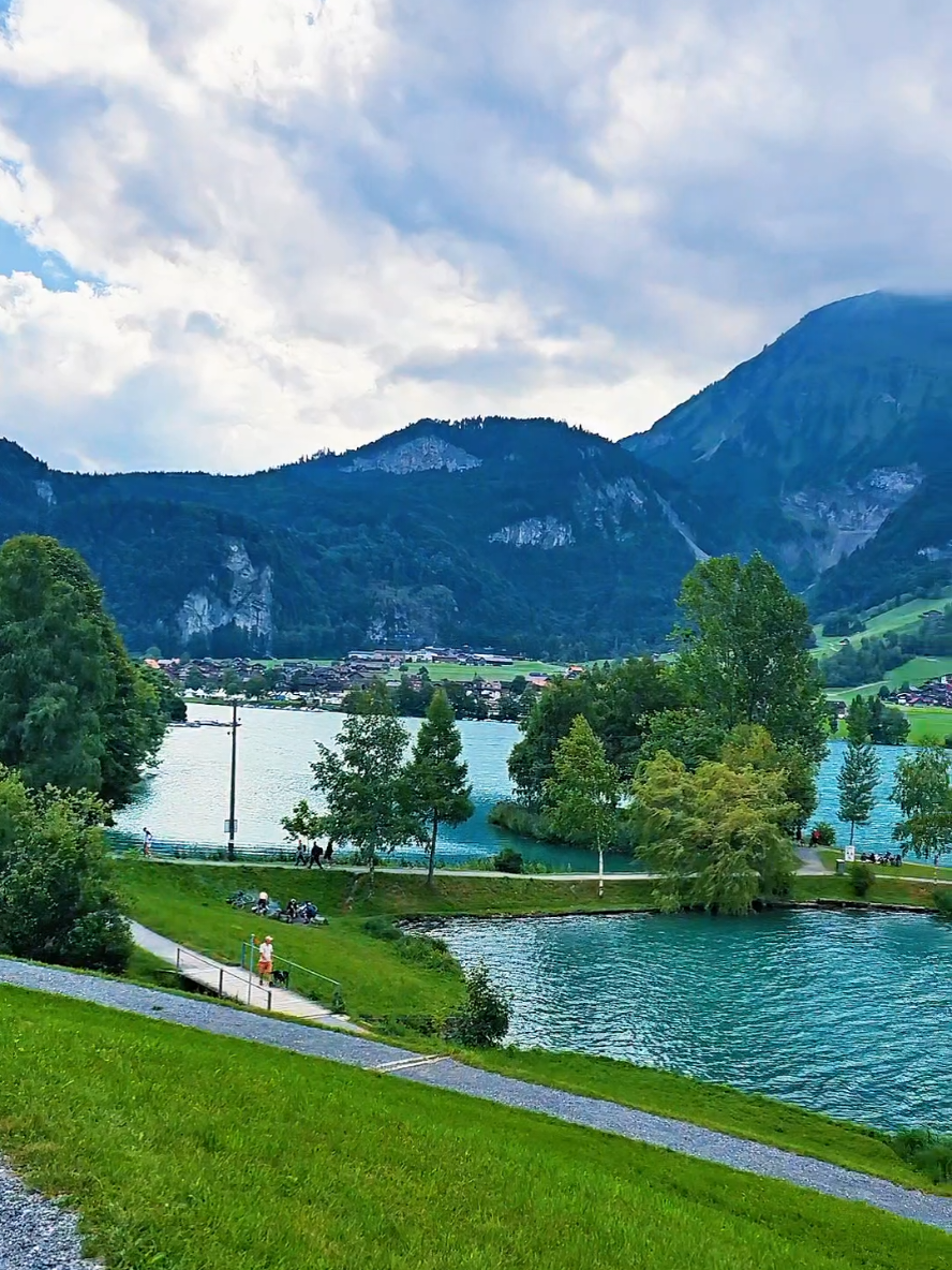 lungern Switzerland 🇨🇭 ♥️  #switzerland #village #lungern #gulluvlogsofficial 