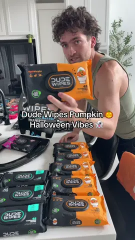 Replying to @fredoindallas Dude Wipes Pumpkin 🎃 Halloween Vibes 👻 #dudewipes #wipes #wetwipes #flushablewipes #dudewipesformen @dudewipes 