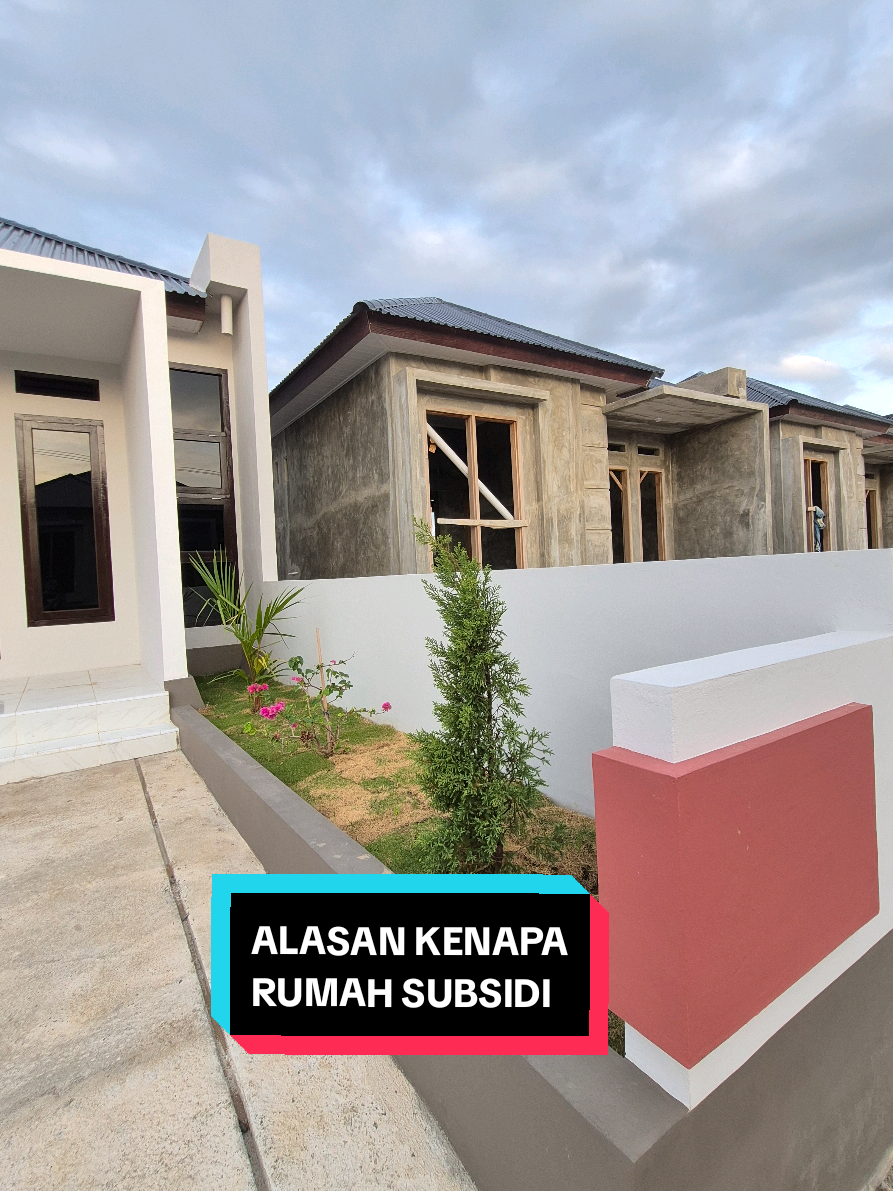 #200kviews  Subsidi bentuk intervensi pemerintah dalam perekonomian atas dasar pemberian finansial untuk penurunan harga suatu barang atau jasa.  Sangat berfungsi dalam menjaga kestabilan daya beli masyarakat khususnys dalam menbeli rumah di Aceh. #200kviews #1millionaudition #poldaaceh #puprbandaaceh  @poldaaceh_ @rumah.banda.aceh @serambinews.com 