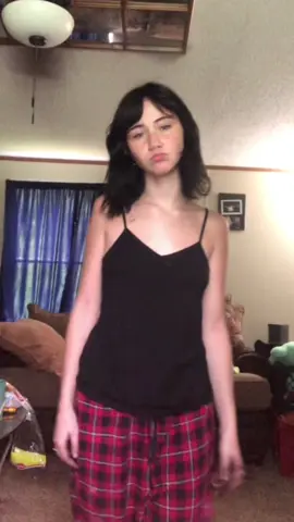 Easiest dance ive found loll. Not very popular but easy!! #fyp #dance #fypシ #idkwhattohashtag 