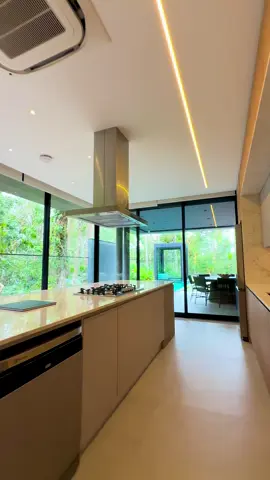 Casa à venda 🏡 Mais informações: (13) 99718-7127