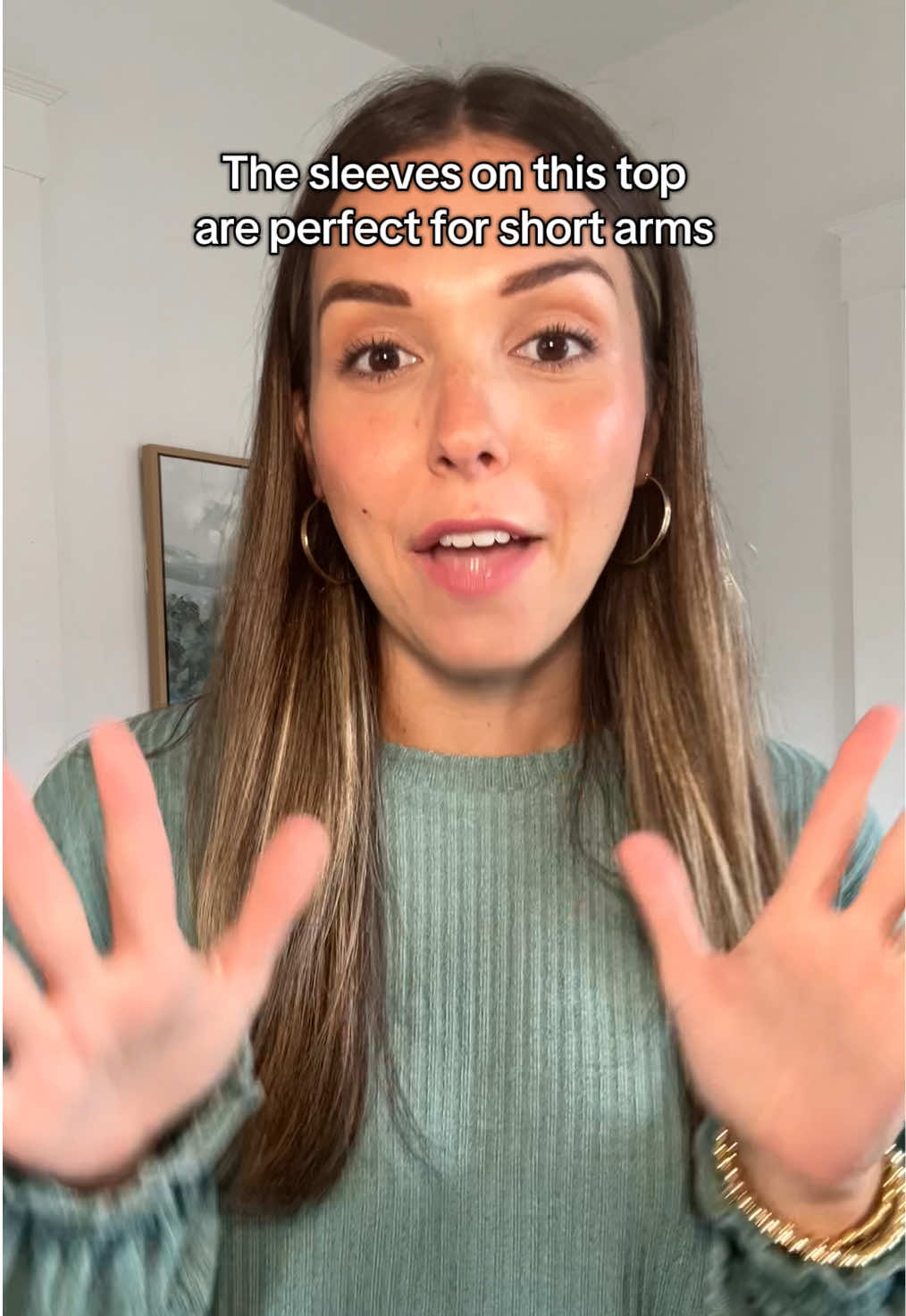 I love how this is a shirt you could wear to work but also just with jeans on the weekend 🥰 #smartcasual #smartcasualoutfits #worktops 