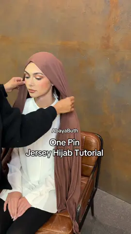 One Pin Jersey Hijab Tutorial 😍 Super easy hijab style especially for those who find hijab pins under the chin uncomfortable 🫶🏼 Shop our Jersey Hijab Collection online at www.abayabuth.com #abayastyle #hijab #hijabi #hijabtutorial #jerseyhijab 