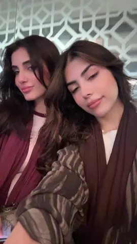 👭💕@Yaso #explore 