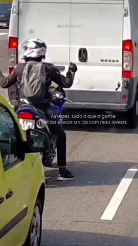 Às vezes, tudo que precisamos é soltar o que nos pesa, respirar fundo e levar a vida com mais leveza. Não é sobre ignorar os problemas, mas sobre escolher caminhar com menos carga, apreciando os pequenos momentos, sorrindo com mais frequência e permitindo-se ser mais gentil consigo mesmo. A vida flui melhor quando damos espaço para a leveza entrar.